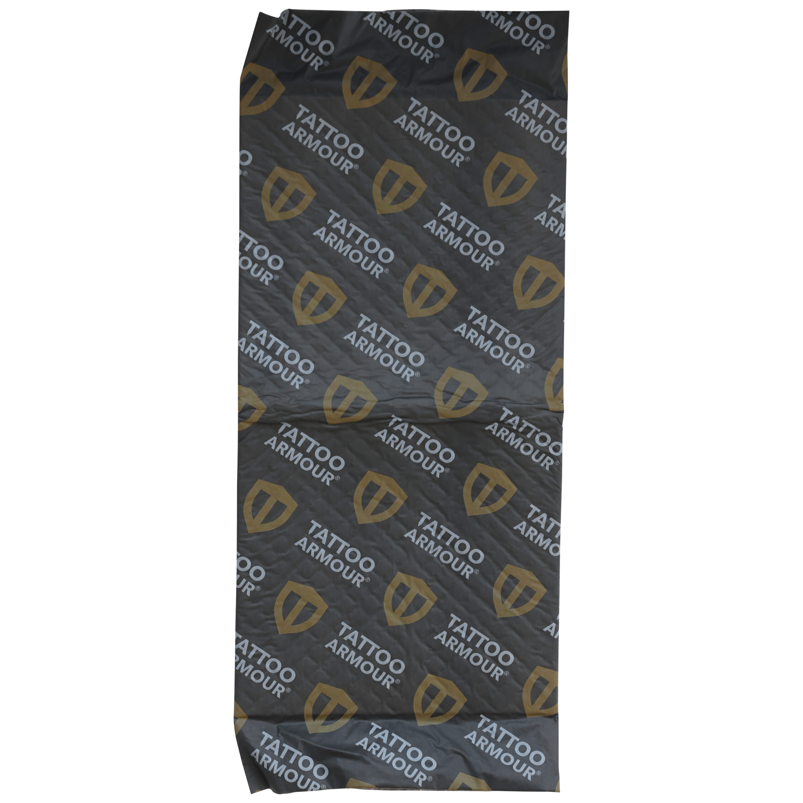 Graue Tattoo Armour Blätter mit gelbem Logo auf neutralem Hintergrund
