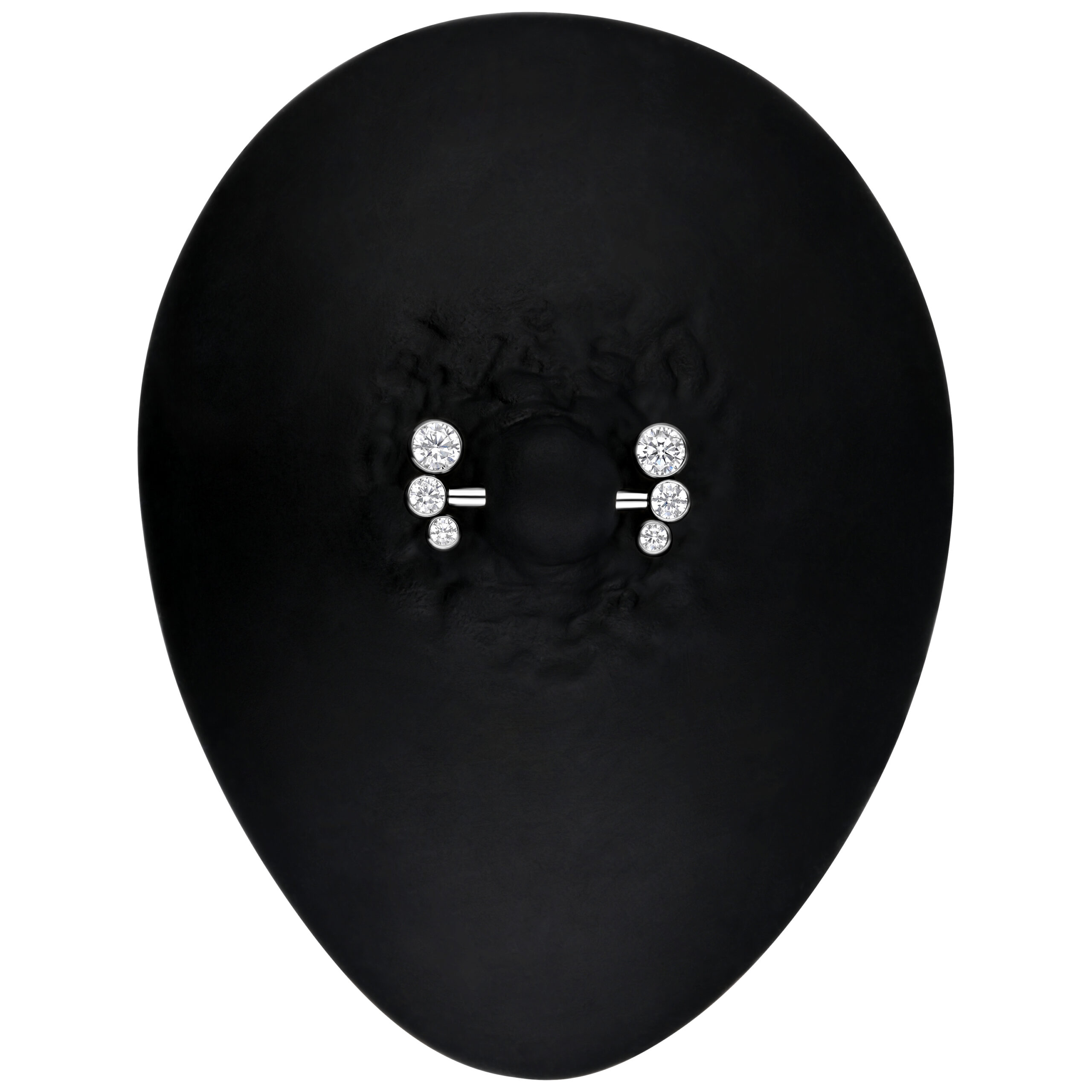 Silberne Amalia Barbell aus Titan mit kristallklaren Steinen auf schwarzem Hintergrund