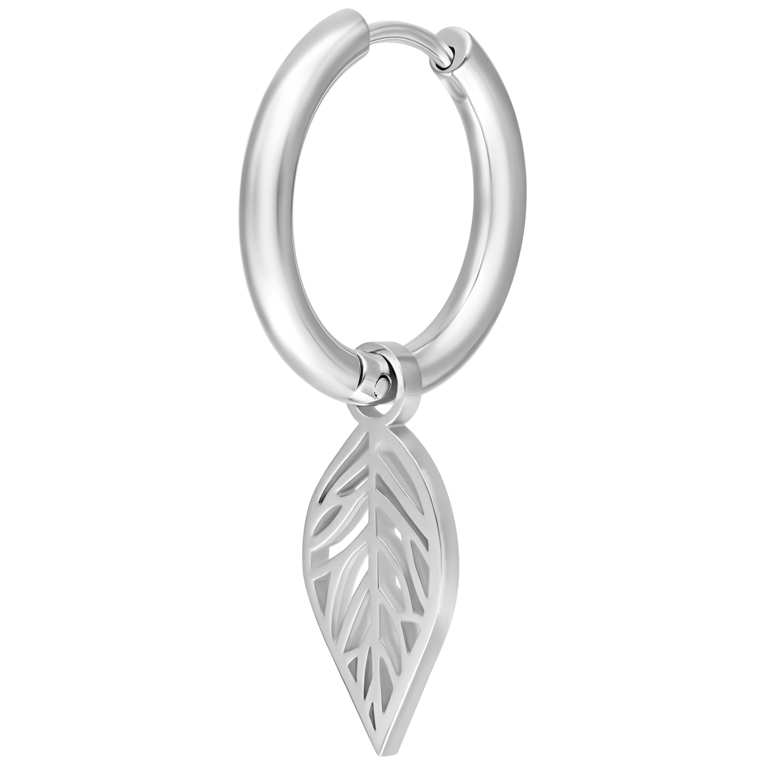 Silberne Ohrringe mit Blattanhänger auf weißem Hintergrund