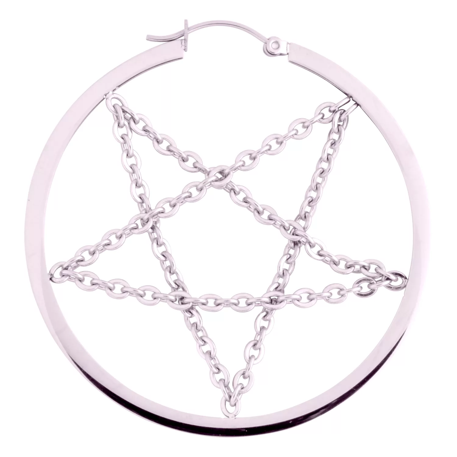 Silberne Pentagram Chain Hoops aus Chirurgenstahl auf weißem Hintergrund