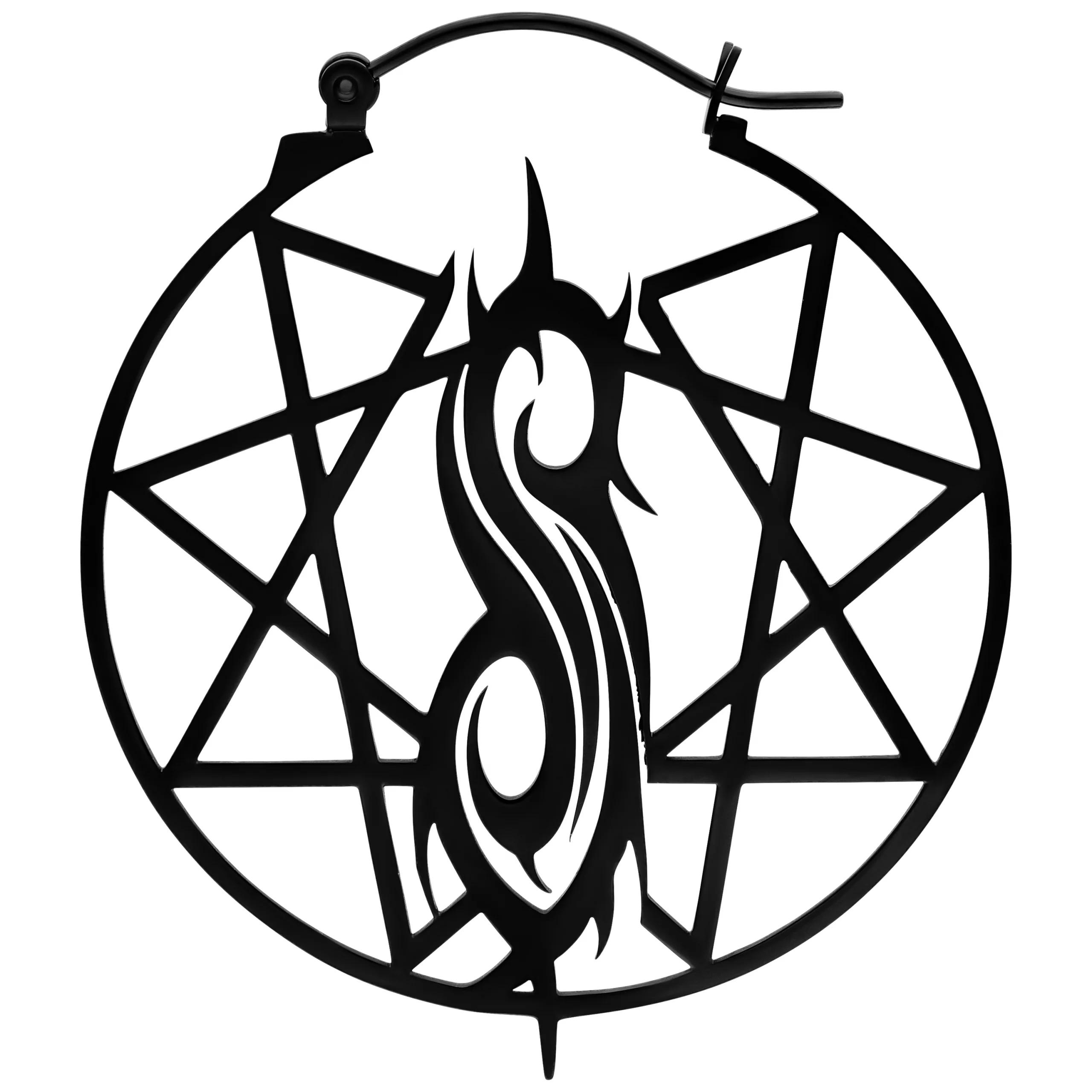 Silberne Ohrringe mit Slipknot Nonagram auf weißem Hintergrund