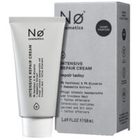 Graue Tube der No Cosmetics Intensiv Repair Cream neben grauer Verpackung