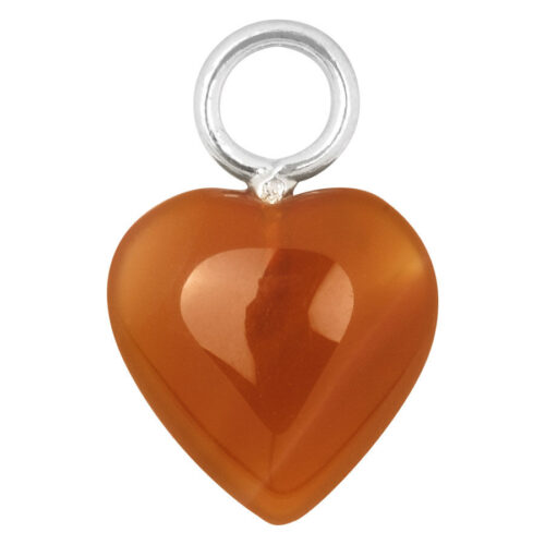 Brauner Herzanhänger aus Chirurgenstahl auf weißem Hintergrund