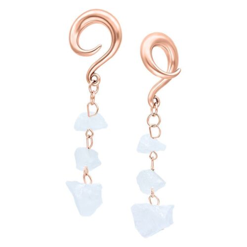 Ohrgewichte aus Roségold mit hängenden Steinen auf weißem Hintergrund