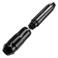 Schwarze FK Irons Microbeau Apollo Tattoomaschine aus Aluminium auf weißem Hintergrund