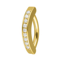 Goldener 14K Bauchnabel Clicker mit Moissanit-Kristallen auf weißem Hintergrund