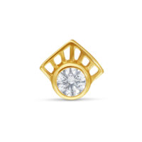 14K Gold Aufsatz mit klarem Kristall Goldener Piercingaufsatz mit klarem Kristall auf weißem Hintergrund