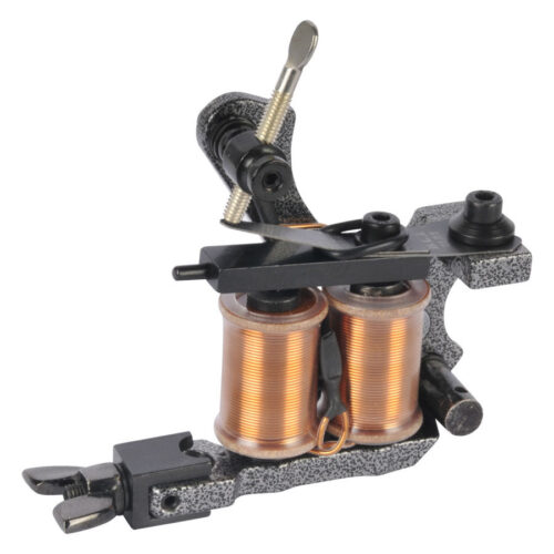 Graue Tattoomaschine Diabolica 3 mit kupferfarbenen Spulen auf neutralem Hintergrund