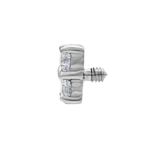 Silberner Piercingaufsatz mit klaren Kristallen und Außengewinde, Studiohintergrund