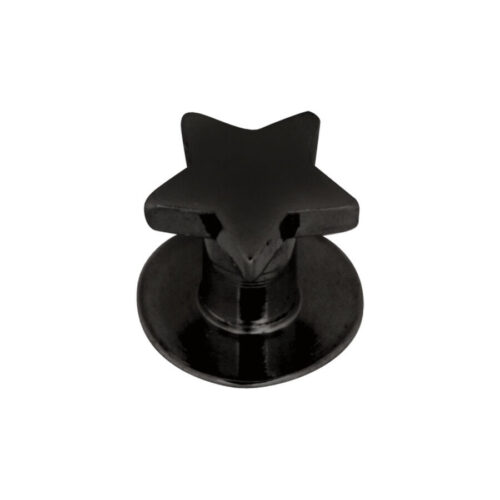 Schwarzes Stern-Piercing aus Titan auf weißem Hintergrund