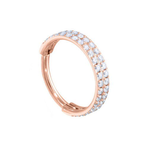 Roségoldener Piercingring mit kristallklaren Steinen, 10 mm Innendurchmesser, auf weißem Hintergrund