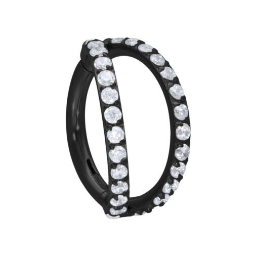 Schwarzer Piercing-Ring mit zwei Reihen kristallklarer Steine auf weißem Hintergrund