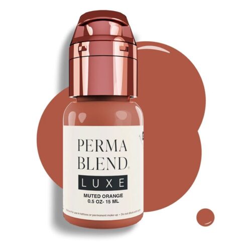 Flasche Perma Blend Luxe PMU Ink in sanftem Orange auf weißem Hintergrund
