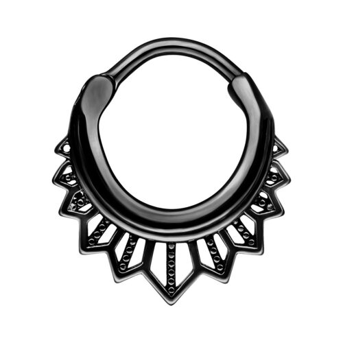 Schwarzer Septum Clicker aus Chirurgenstahl mit filigranem Design auf weißem Hintergrund