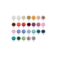 Bunter Schmuckaufsatz aus Chirurgenstahl Verschiedene farbige Schmuckaufsätze aus Chirurgenstahl auf weißem Hintergrund