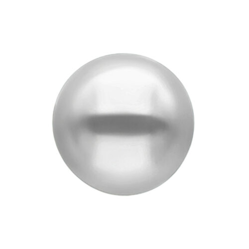 Silberne Kugel mit Innengewinde auf weißem Hintergrund