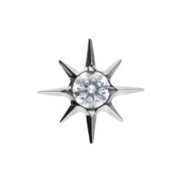 Kristallklarer Stern Aufsatz für Push Fit Piercings Silberner sternförmiger Aufsatz mit klarem Kristall auf weißem Hintergrund