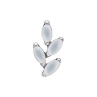 Silberner Titan Aufsatz mit ovalen Mondsteinen auf weißem Hintergrund