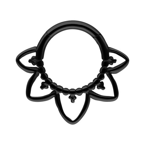 Schwarzer Oriental Septum Clicker aus Titan mit filigranem Design auf weißem Hintergrund