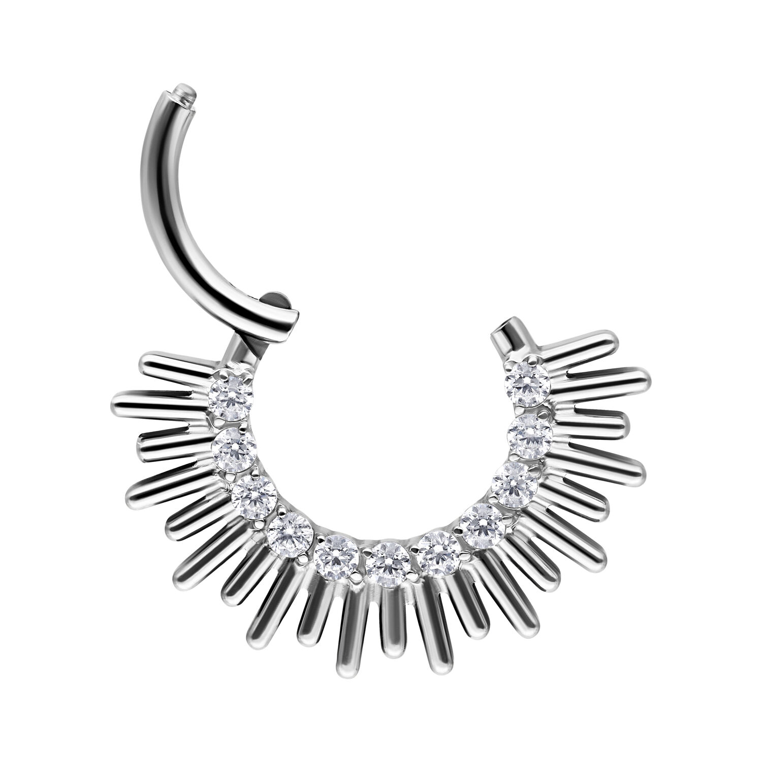 Silberner Septum Clicker aus Titan mit funkelnden Kristallen auf weißem Hintergrund