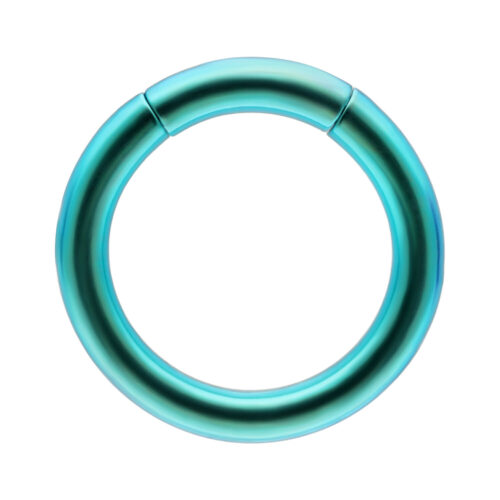 Dunkelgrüner Segmentring aus Titan, Stärke 1,6 mm, Innendurchmesser 8,0 mm, auf weißem Hintergrund